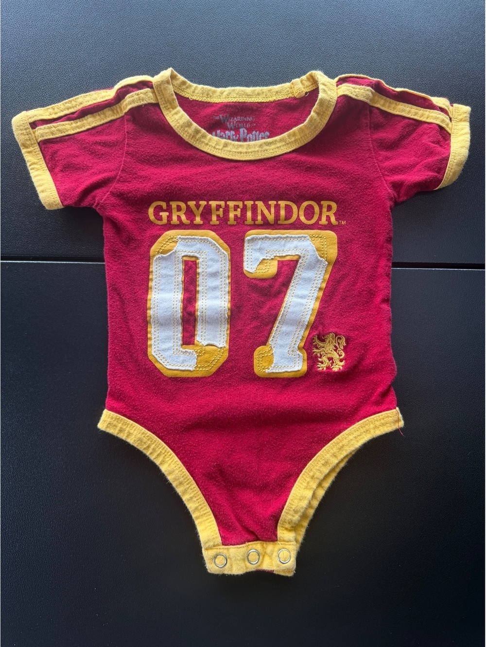 Universal Studios Harry Potter Baby 6M Gryffindor 07 Potter Bodysuit Jersey